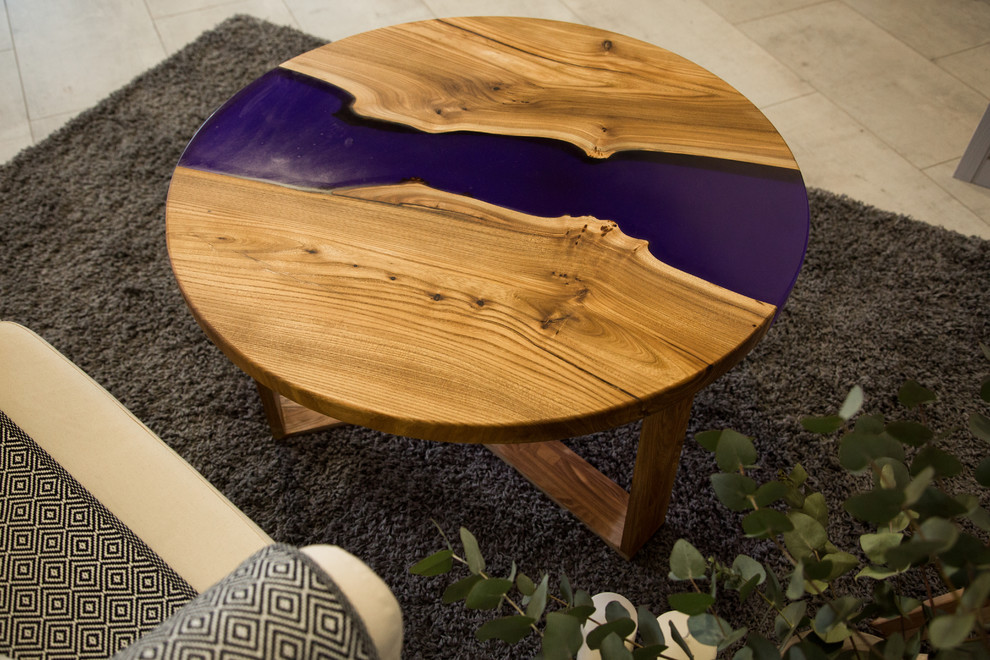 Круглый журнальный столик