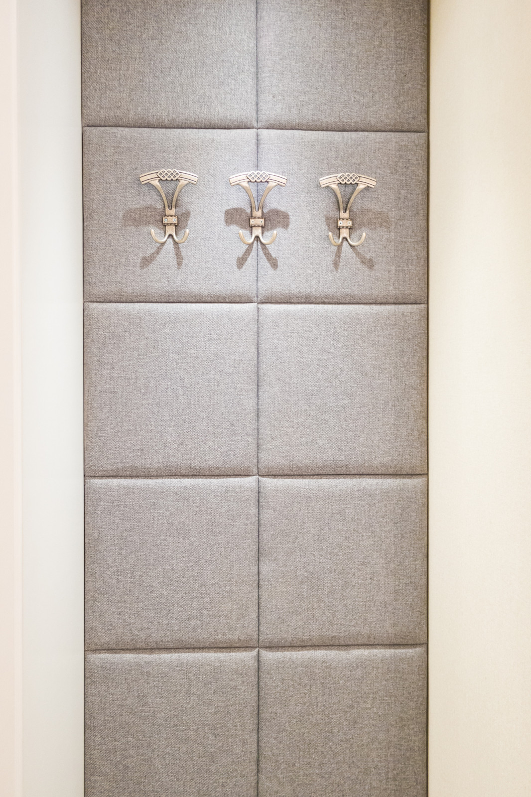 Шкафы в стиле неоклассика