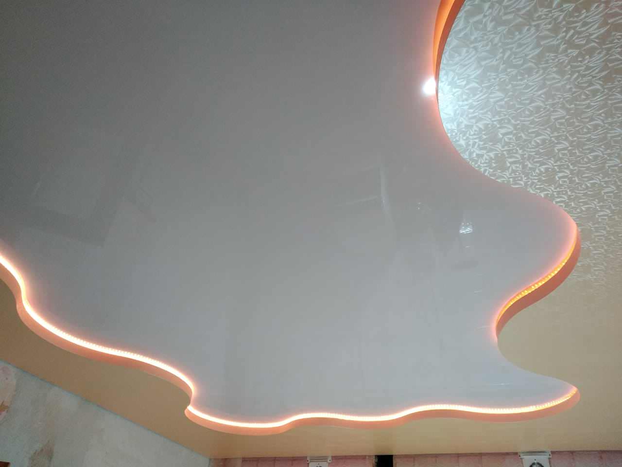 Обложка проекта: оформление гостиной