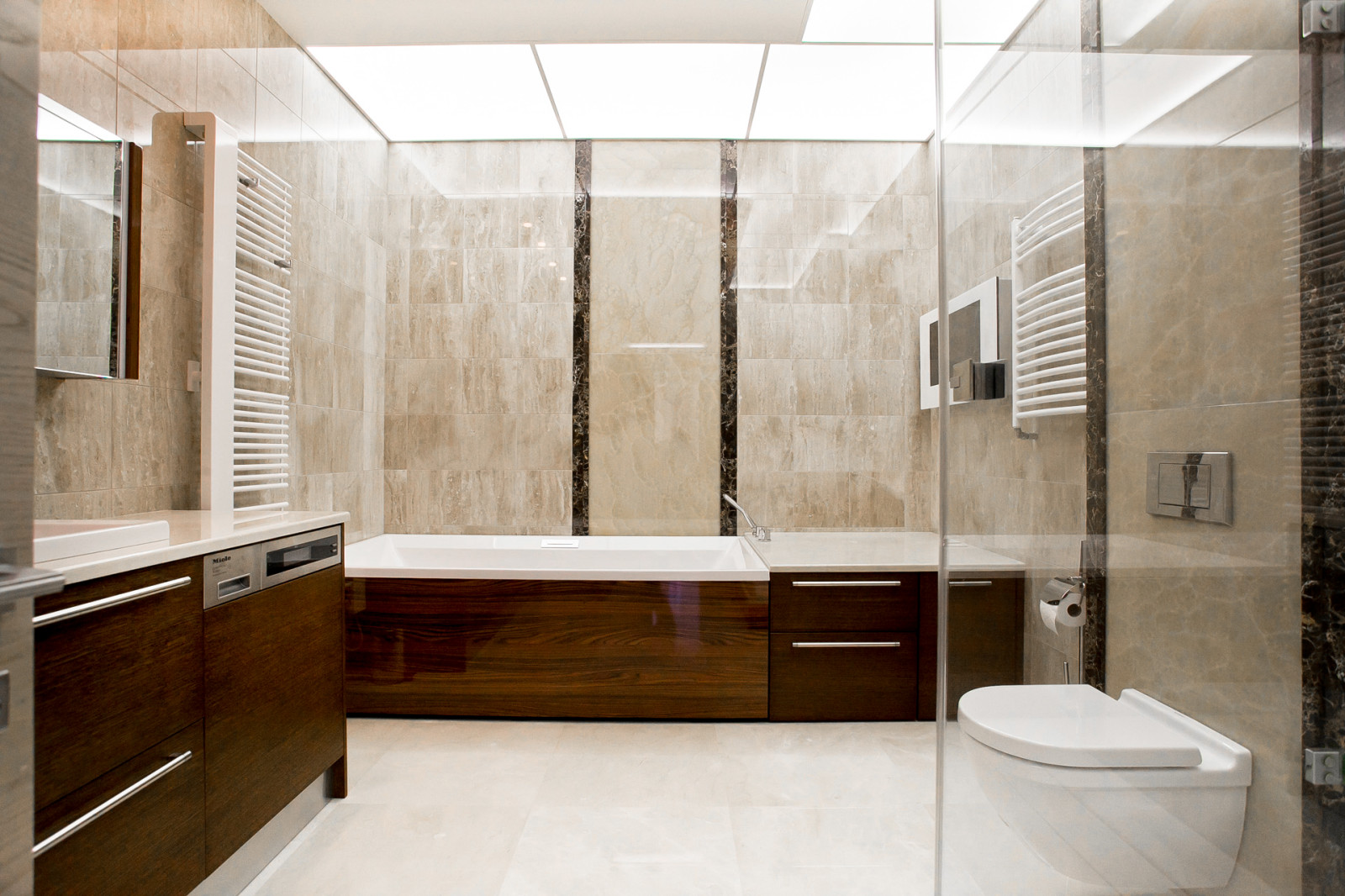 Минимализм в теплый тонах. Квартира. ЖК "Residence". 105 м.кв. Санкт-Петербург