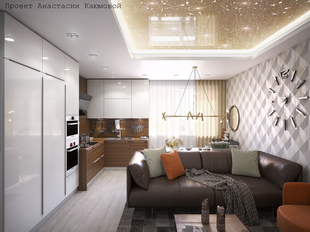 Большая кухня не выглядит громоздко