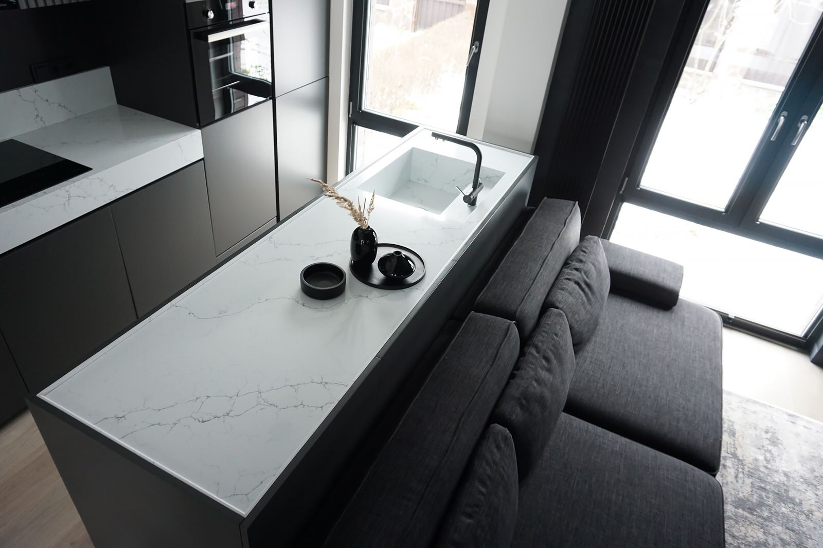 Совет недели (4/52): Как защитить диван от брызг