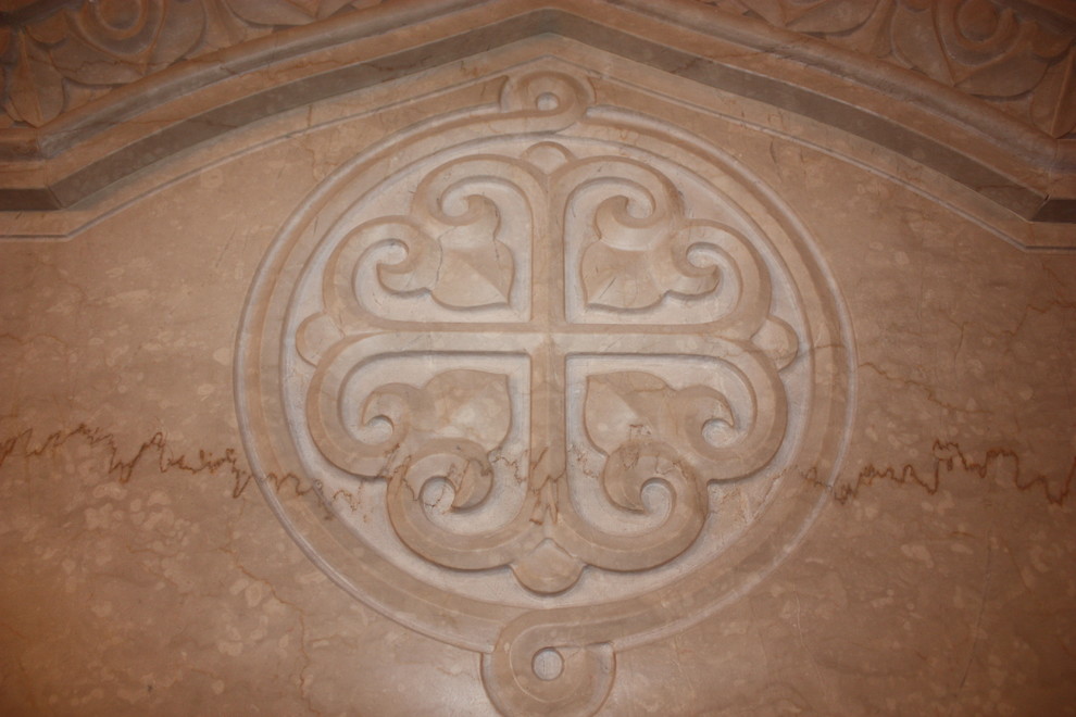 Иконостас в храме Пирогово.Московская область.