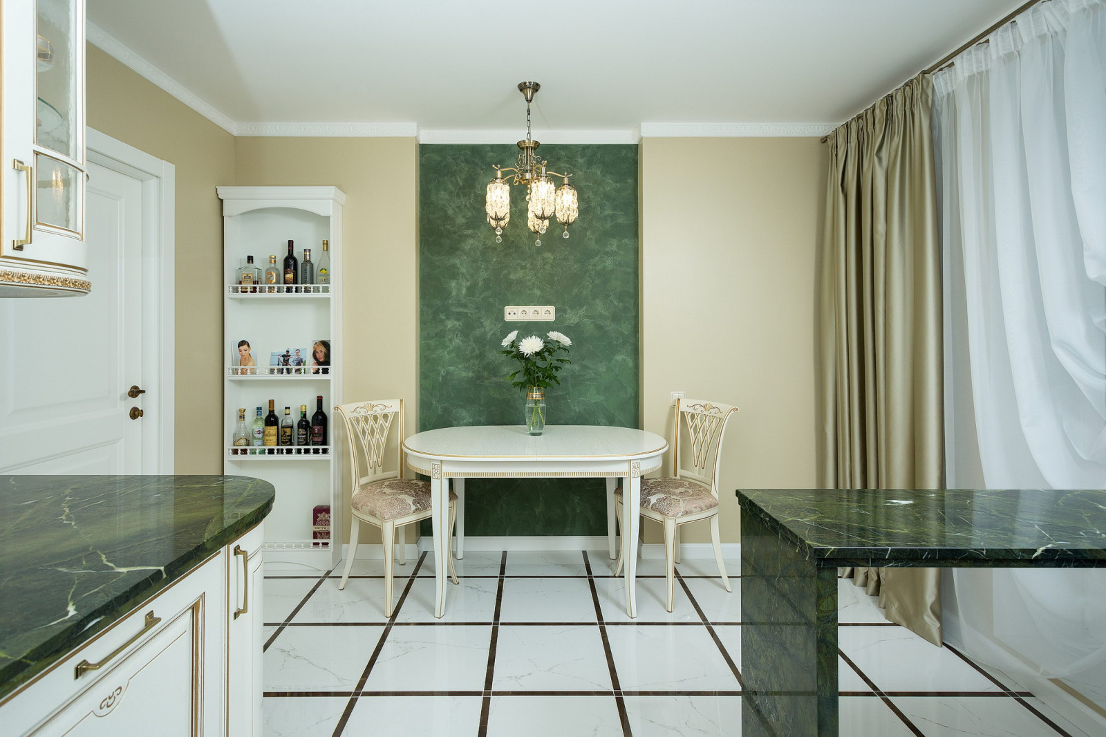 Зеленый мрамор в интерьере кухни