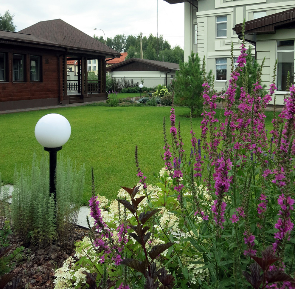 Руст и поперечно исчерченная дорожка