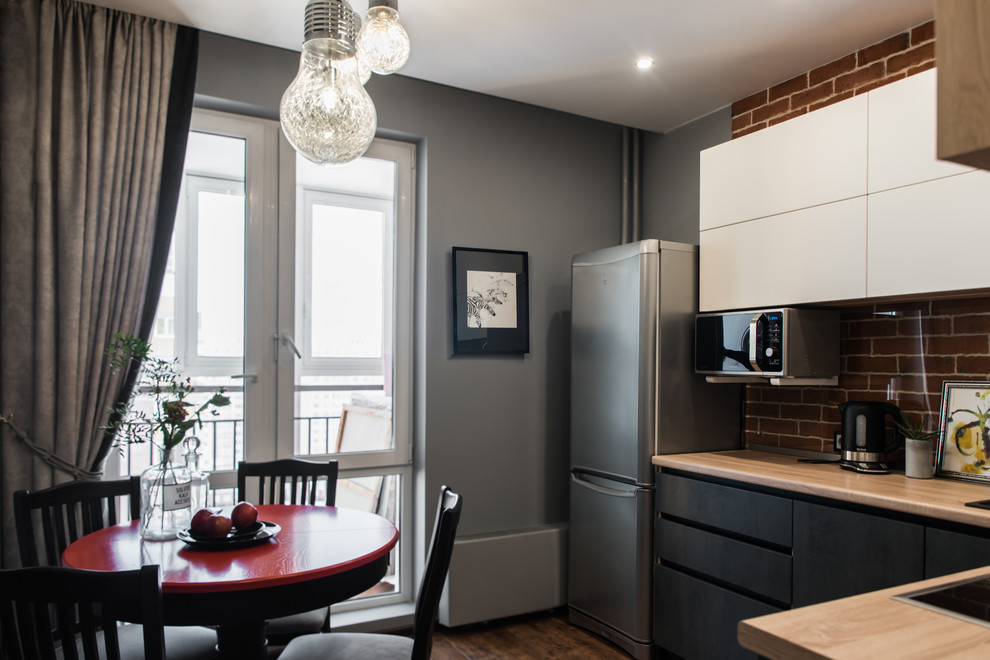 Фото реализованного проекта "Квартира для девушки в стиле лофт"