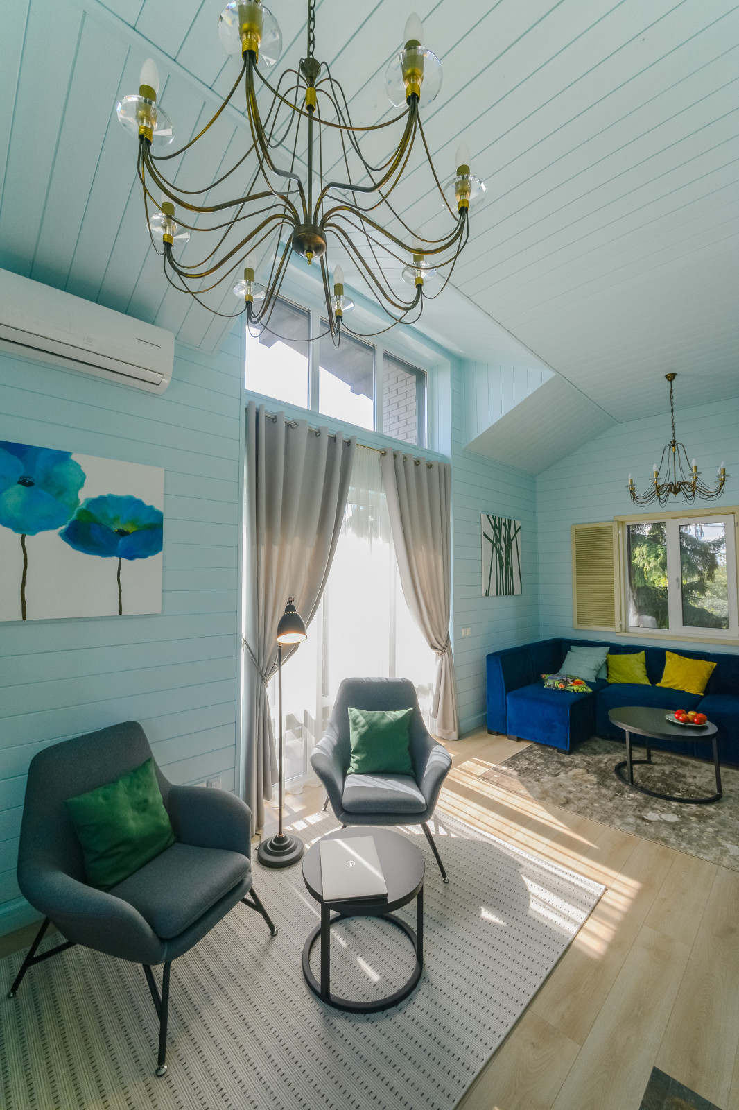 Летний дачный дом с банным комплексом