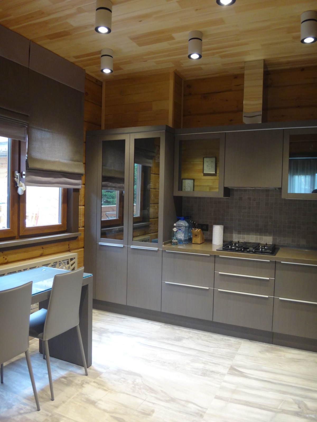 Частный дом из клееного бруса 500 кв.м.  д.Мостовское.