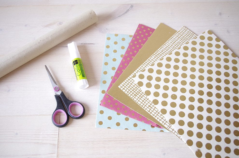 Фотоохота: Ёлки из бумаги, которые можно сделать за час