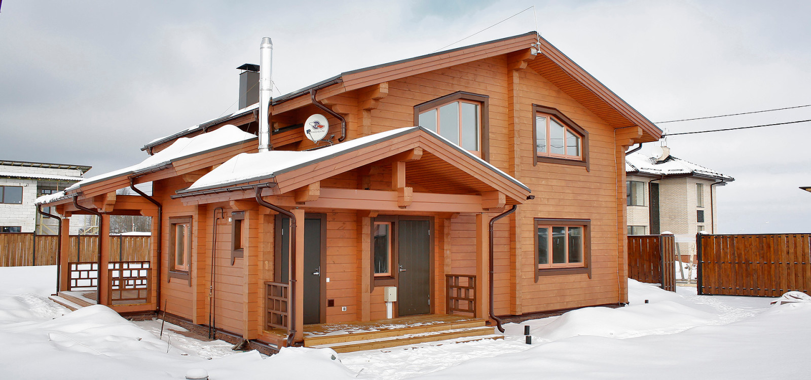 Обложка проекта: Wooden house near St. Petersburg