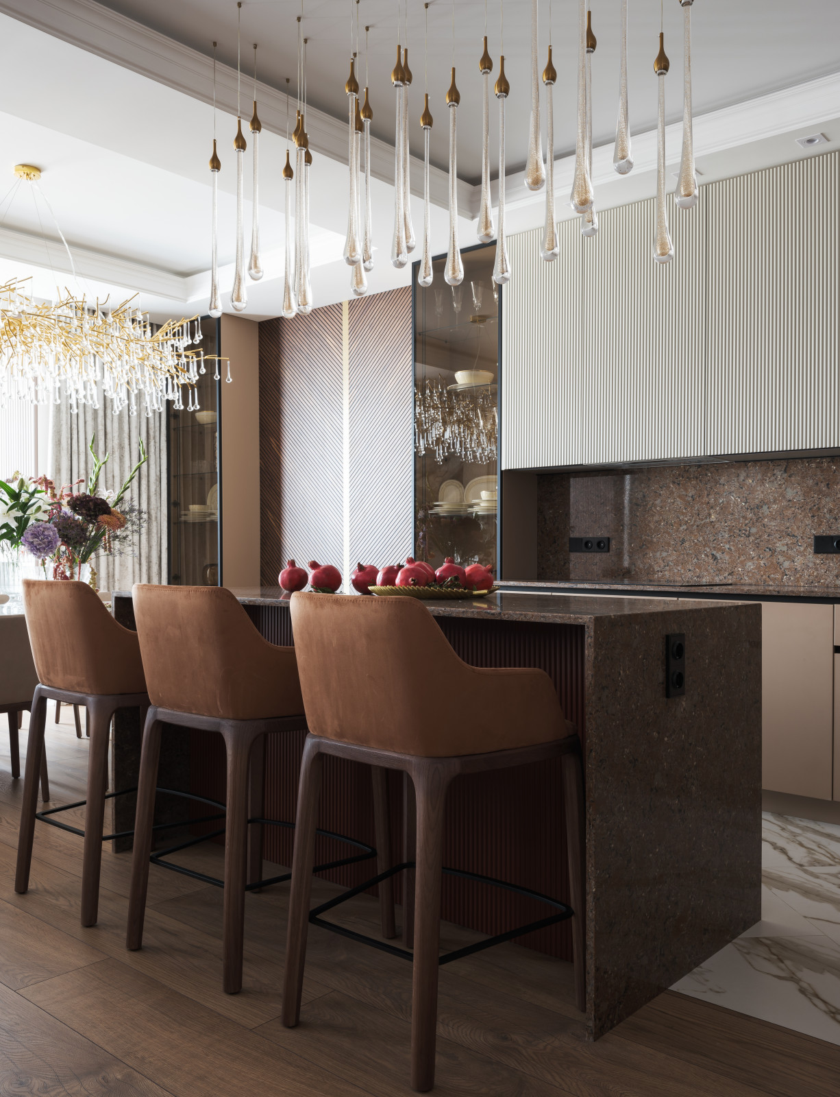 Обложка проекта: Реализация современной четырехкомнатной квартиры площадью 170 м²