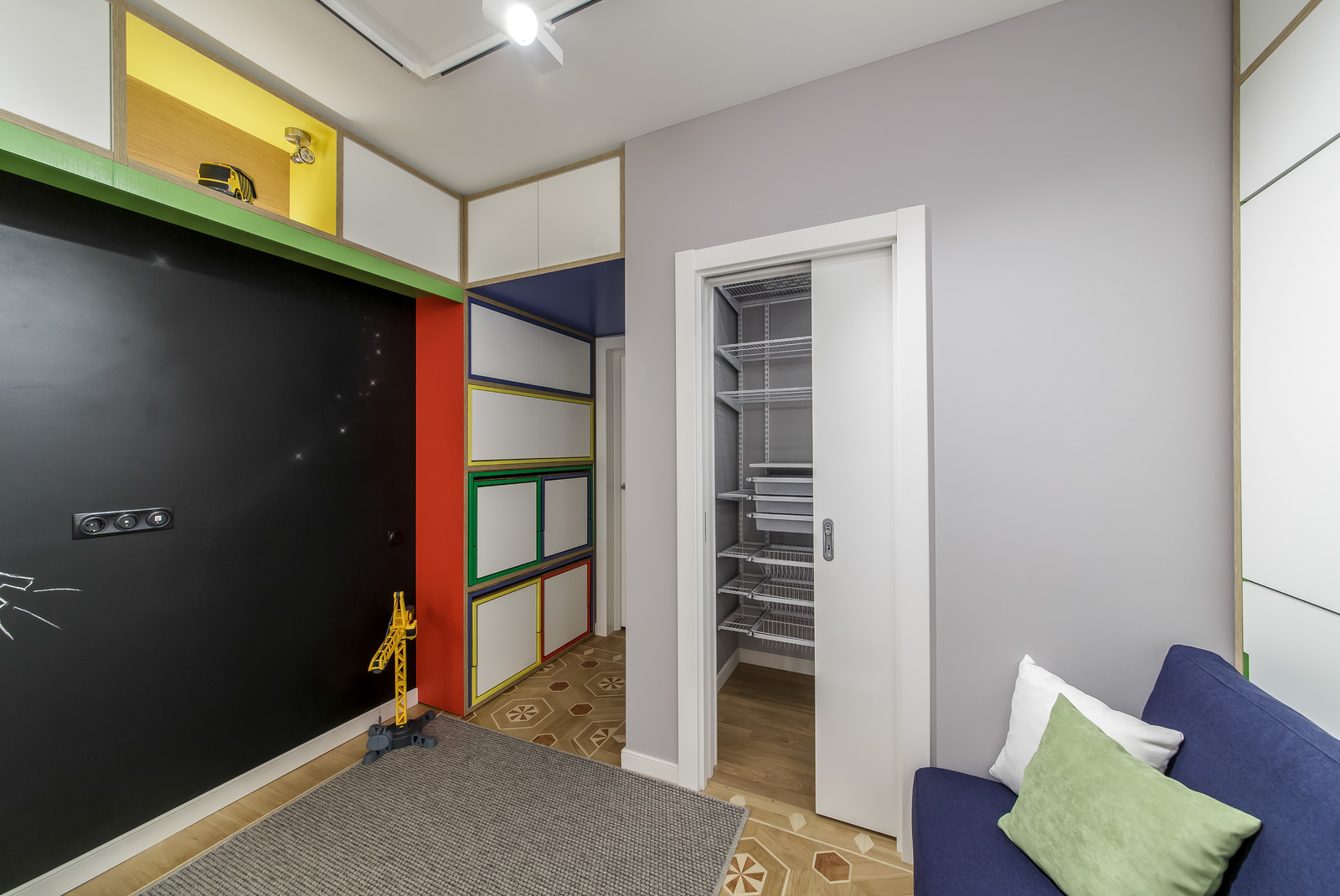 Детская для трех космонавтов