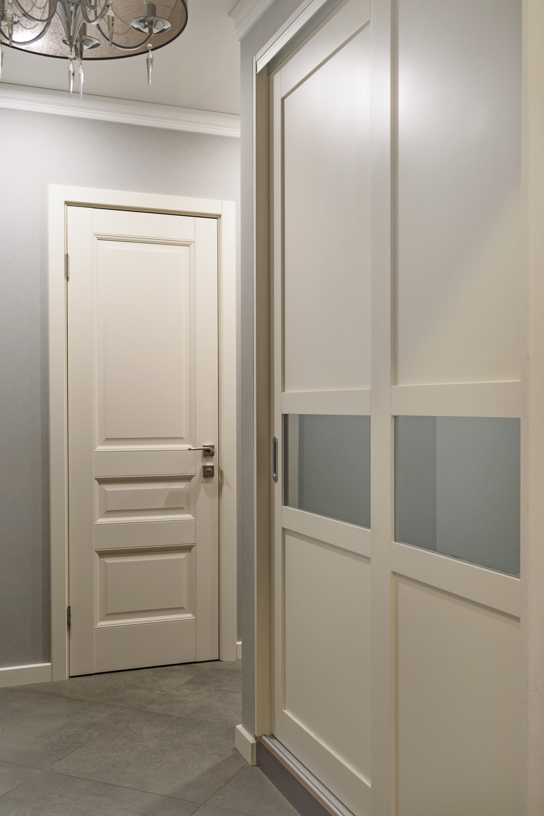 Светлая неоклассика в 3-х комнатной квартире для большой семьи с тремя детьми