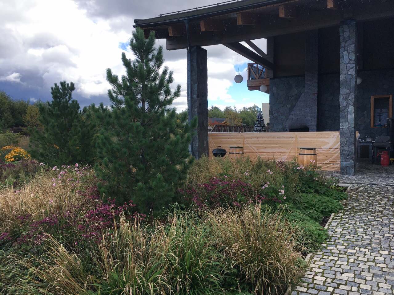 Цветник осенью