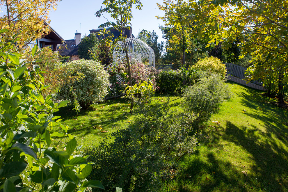 Сад на Пятницком шоссе.  Дизайнер Лариса Юрова