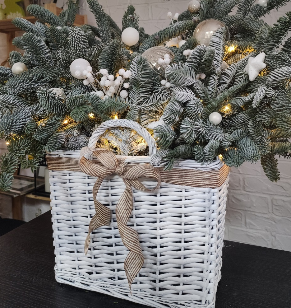 Праздник к нам приходит