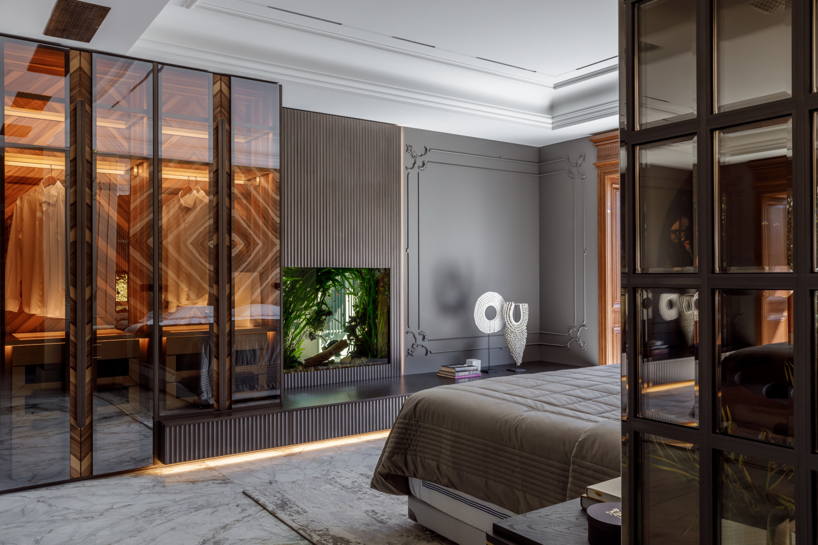 Мебель для мастер-спальни загородного дома