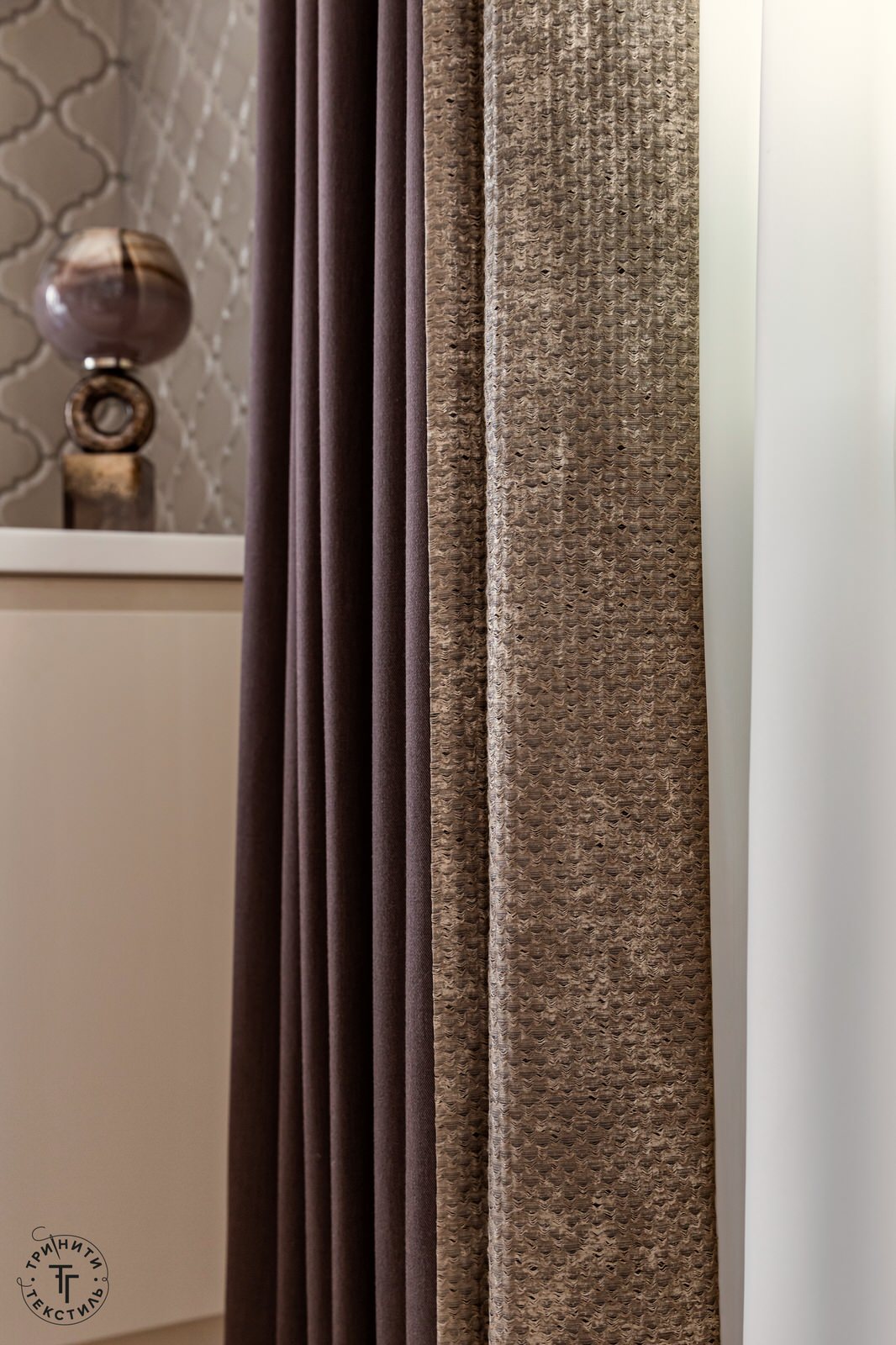 Уютное текстильное оформление загородного дома