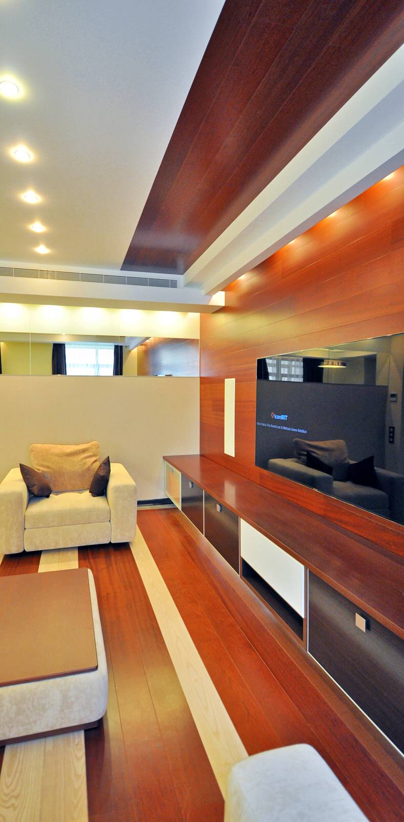 КВАРТИРА. метро УНИВЕРСИТЕТ