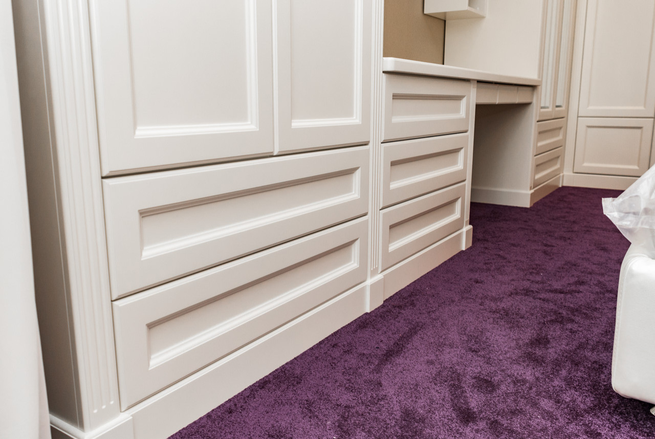 Шкаф в спальне