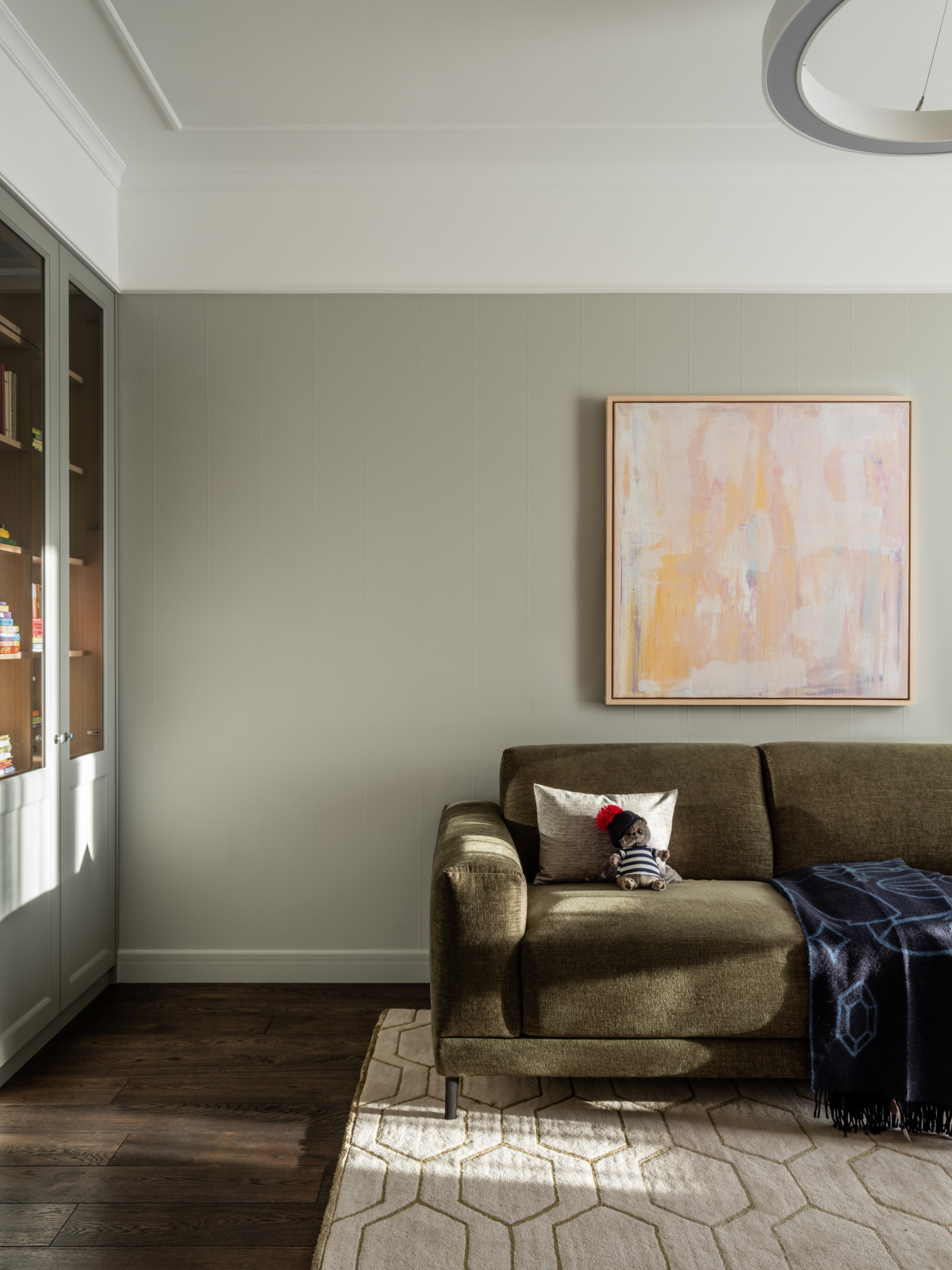 Обложка проекта: Светлая квартира для ценителей искусства в Москве 120 кв.м.