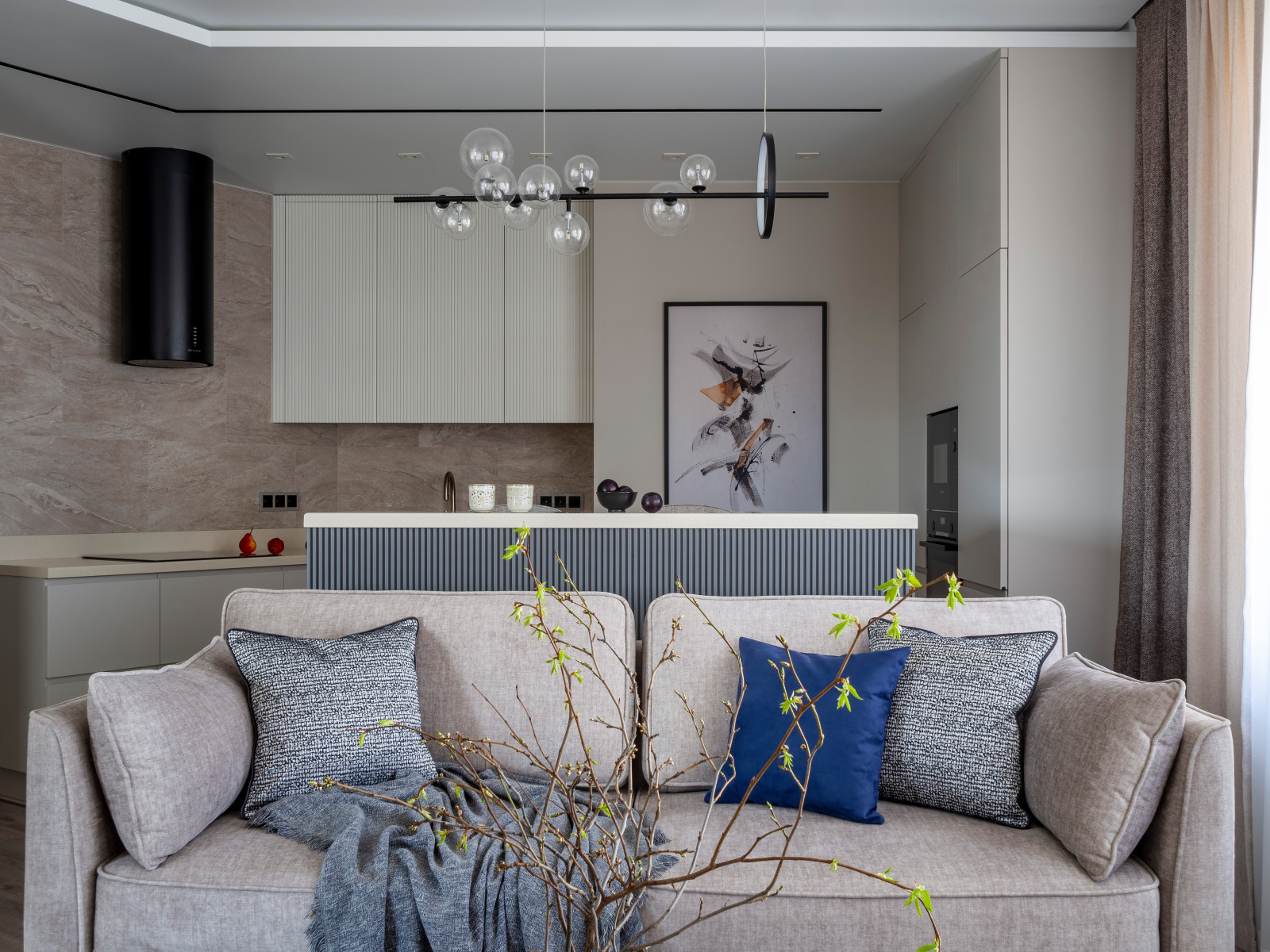 Серо-бежевый минимализм в ЖК Пушкин