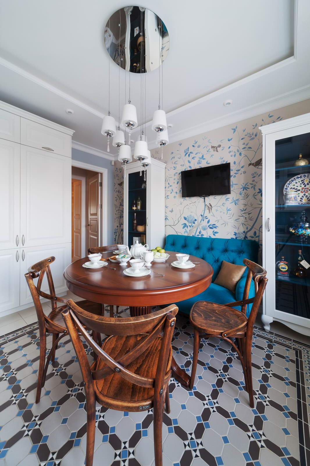 Интерьер квартиры на набережной в городе Екатеринбург