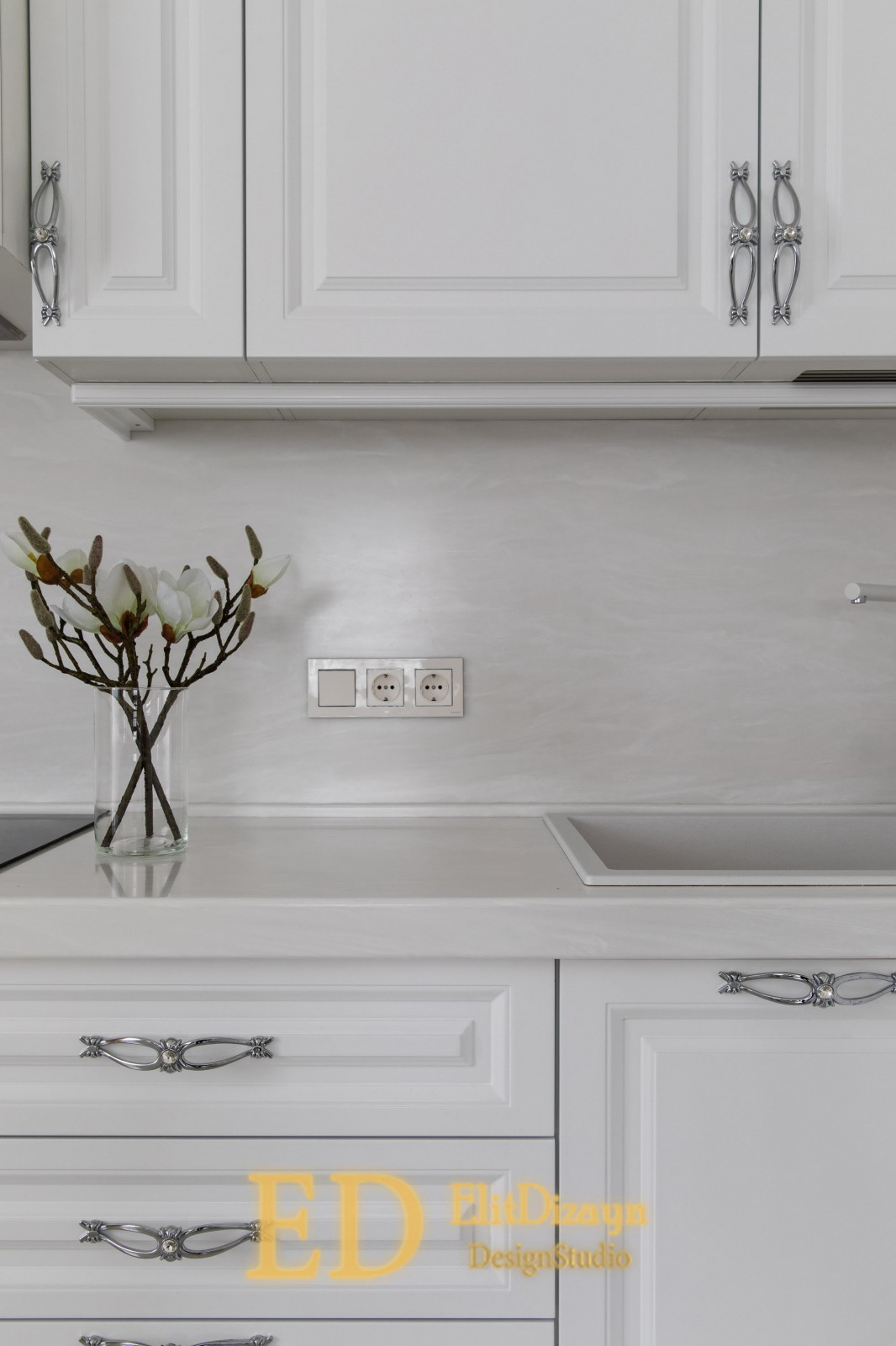 Квартира неоклассика - 4 (кухня-гостиная)