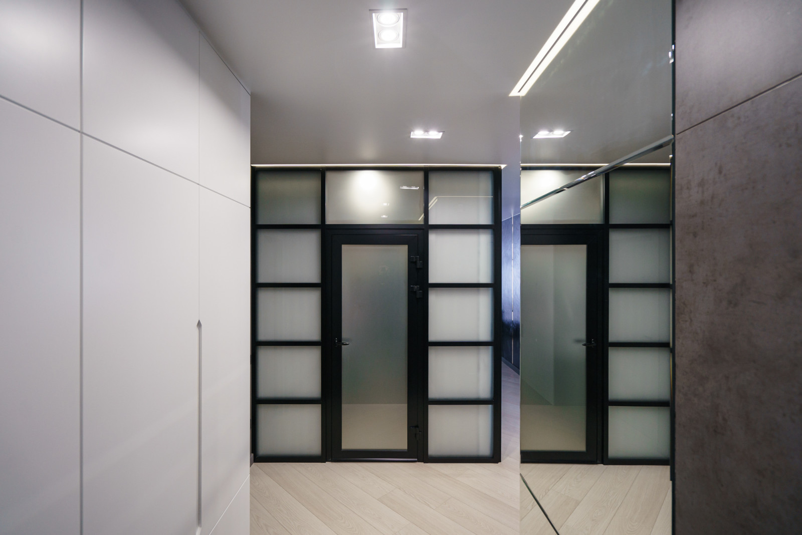 Темные акценты