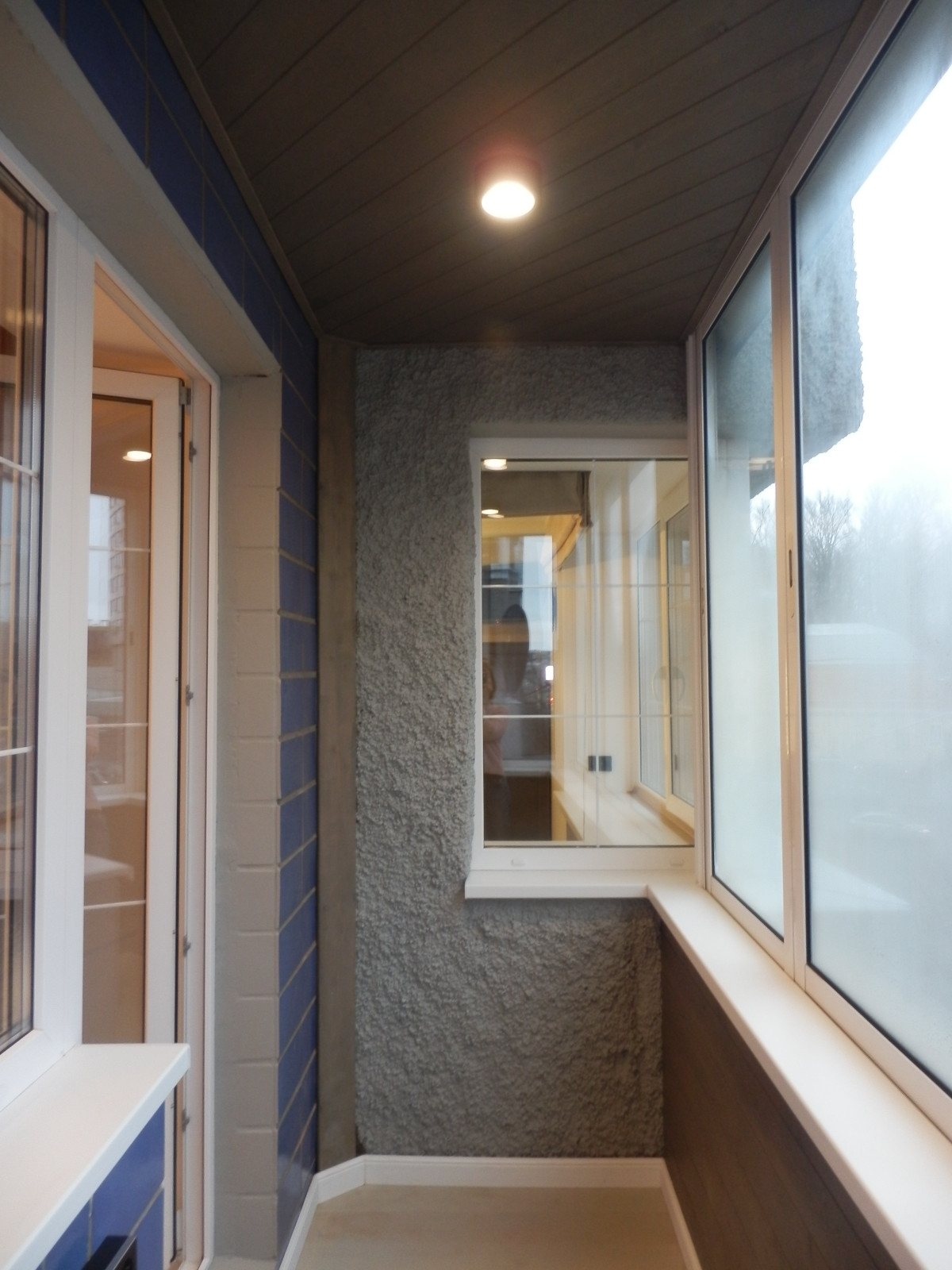 Современный черный