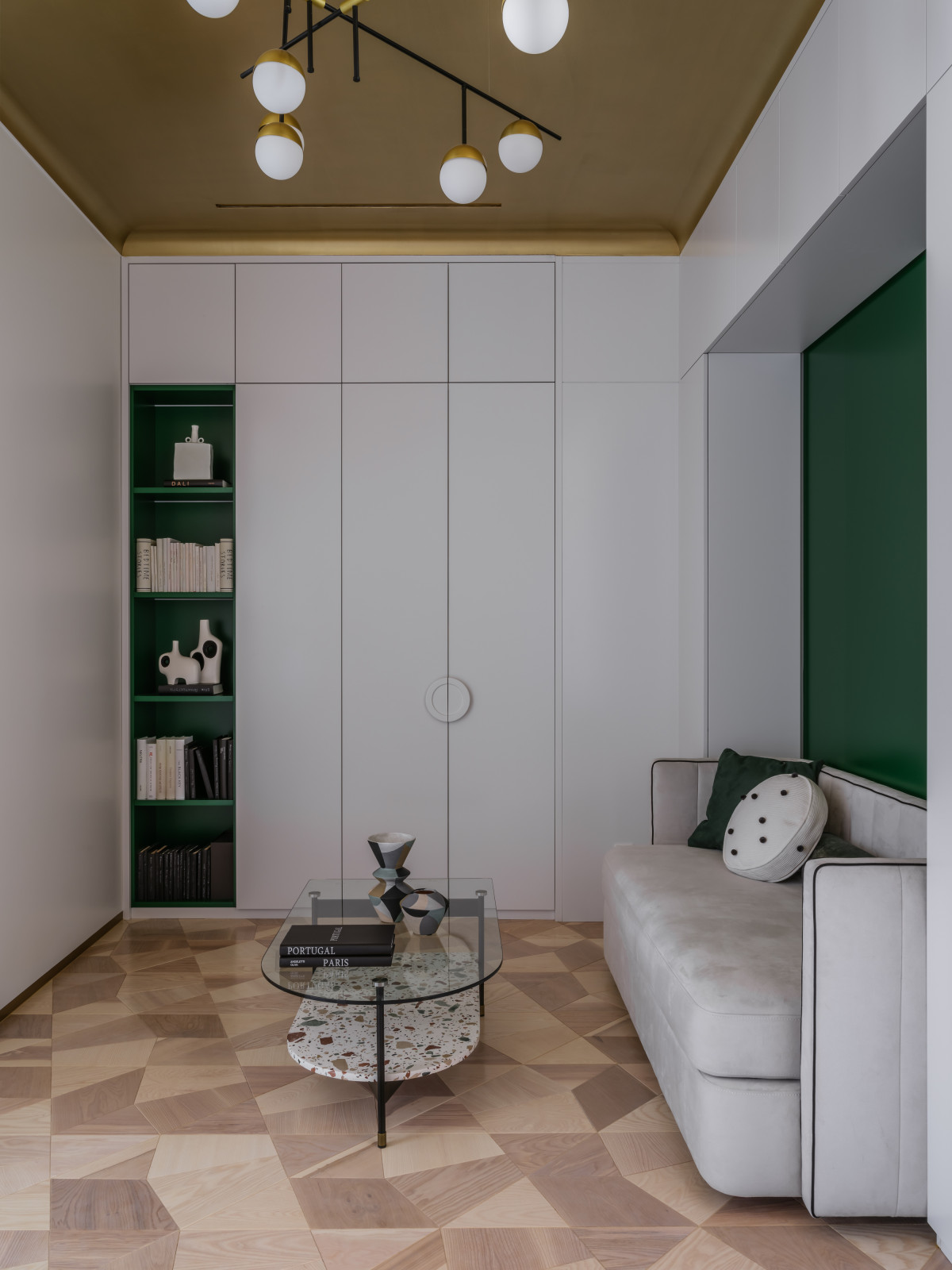 Двухуровневая квартира в центре Москвы 390м2