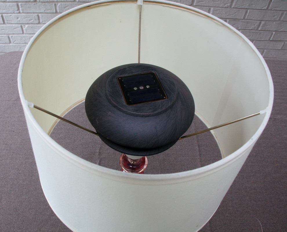 DIY: Уличный светильник, которому не нужно электричество