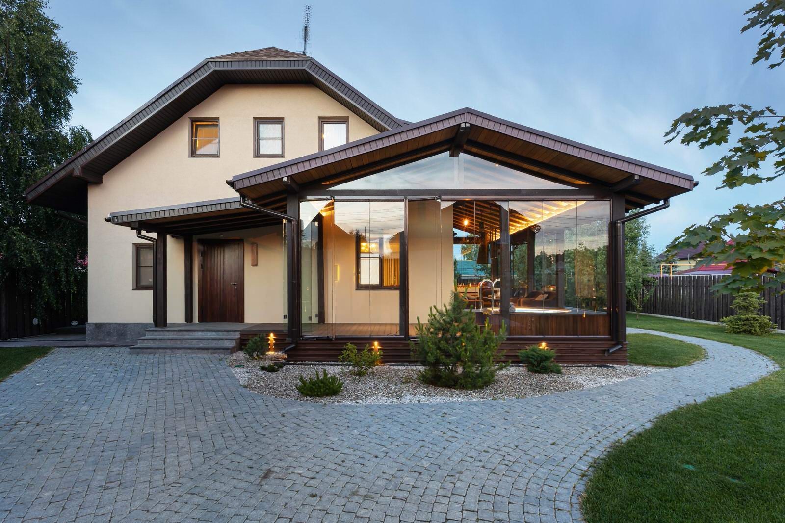 Остекленная терраса ЕЩЕ НЕМНОГО ЛЕТА