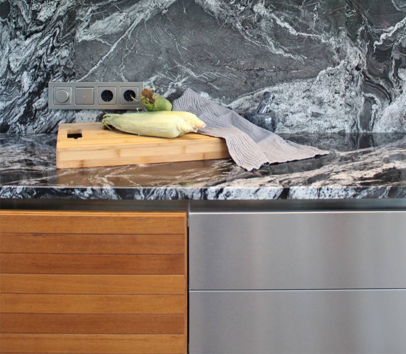 Обложка проекта: Кухня для зоны барбекю на Волге