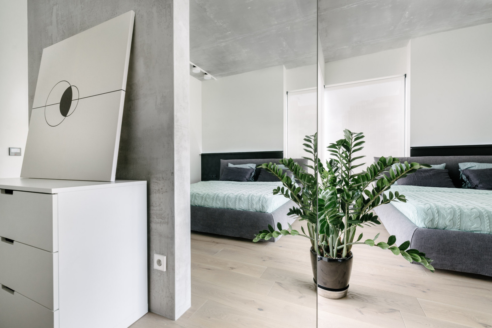 Houzz тур: Интерьер с картиной из гипсокартона