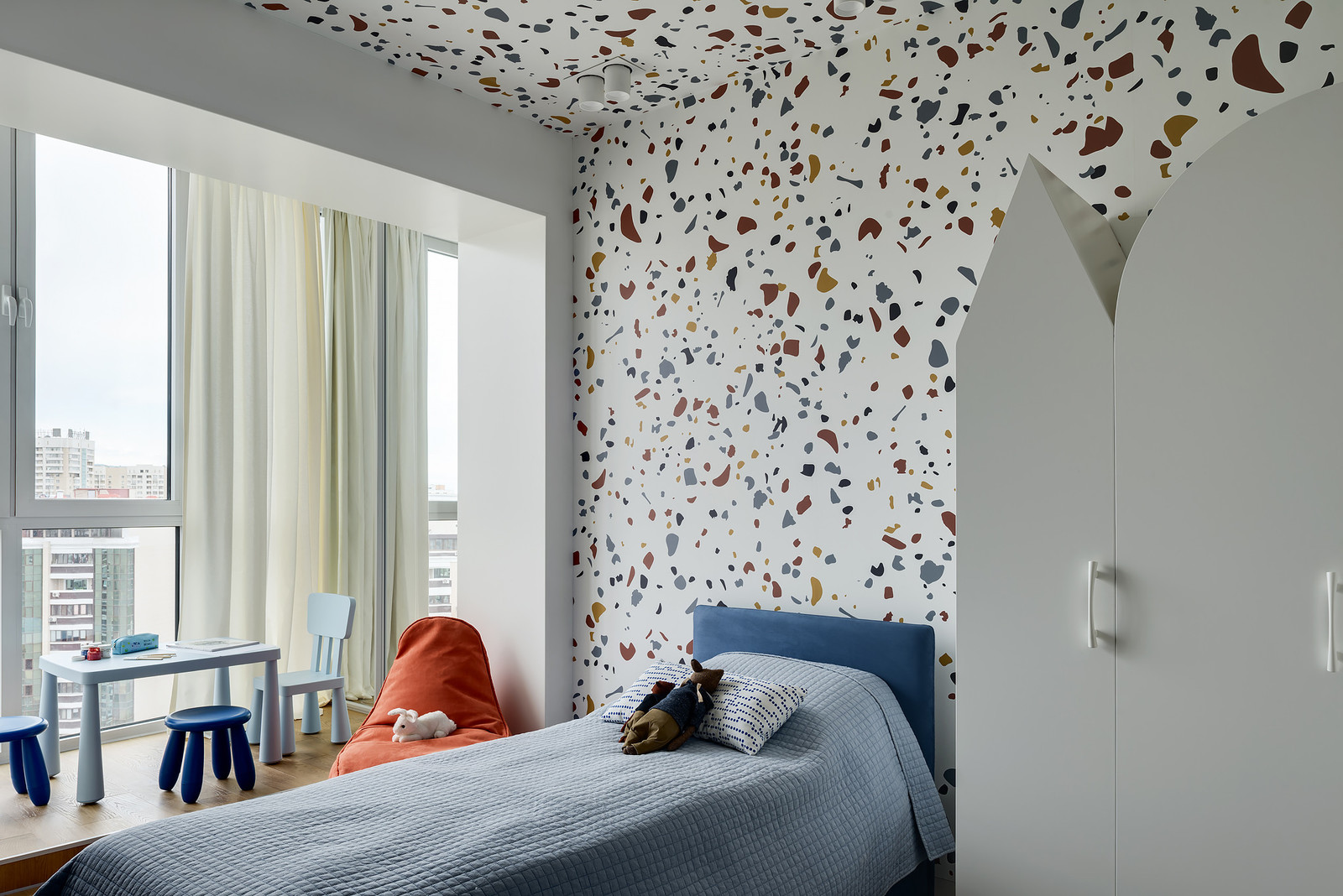 Просто фото: Обои для детской — 28 идей