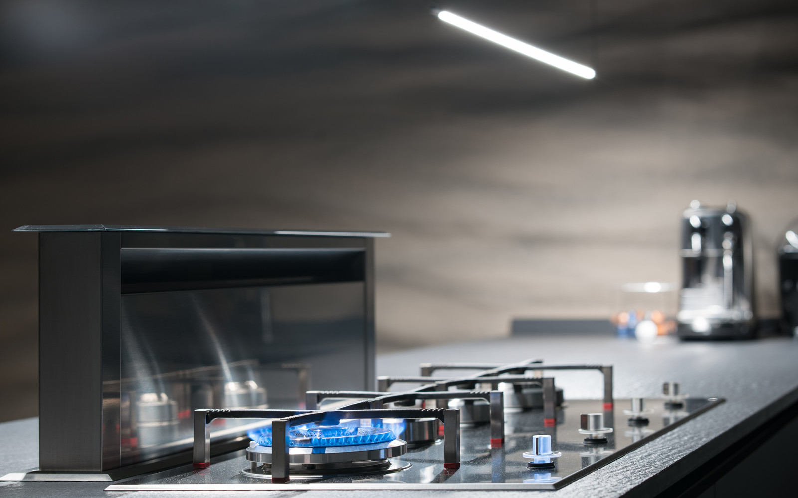 Газ в кухне-гостиной: Почему все такие смелые стали