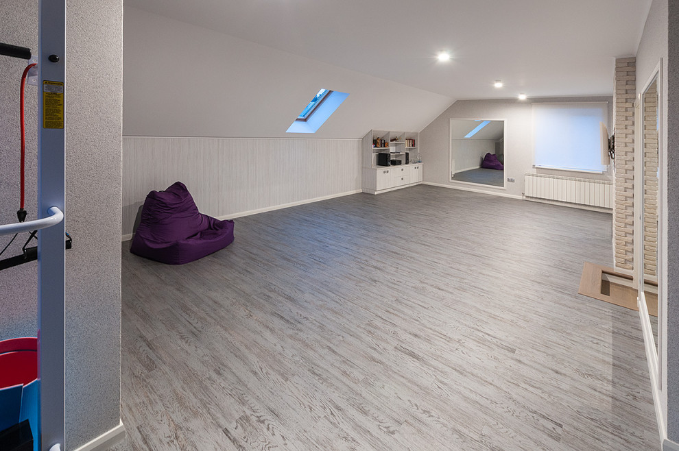 Коттедж в Заславле. Виниловые полы и ламинат