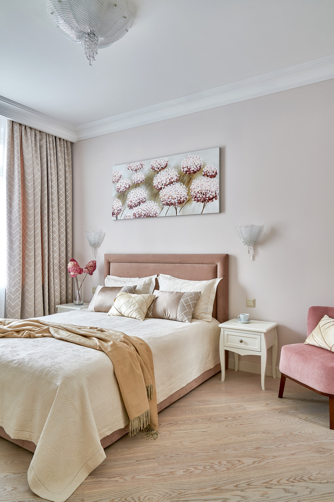 Квартира - "зефирка" для супружеской пары