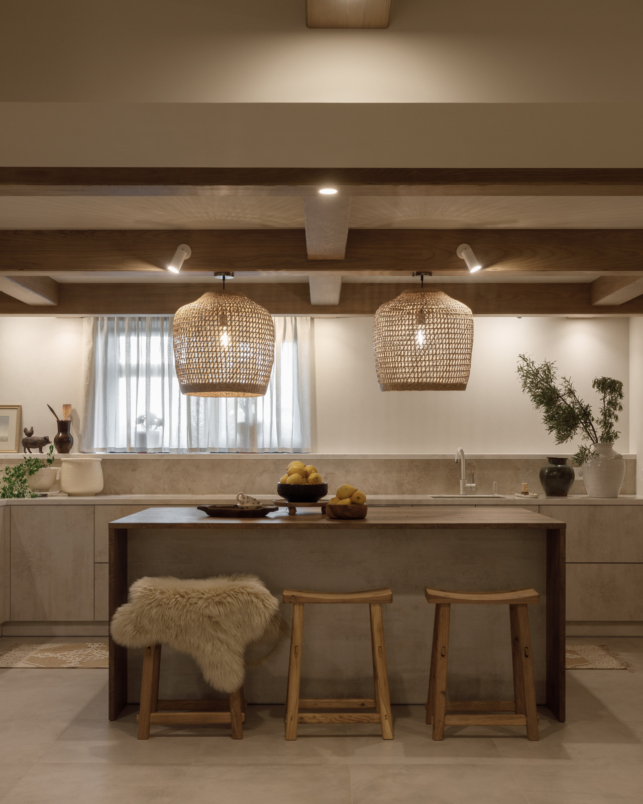 Дизайн интерьера дома 187 м.кв. расположенного среди Уральских гор.