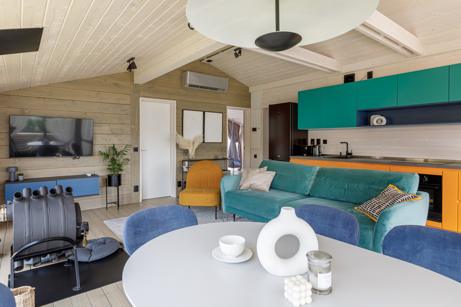 Подмосковный дубльдом