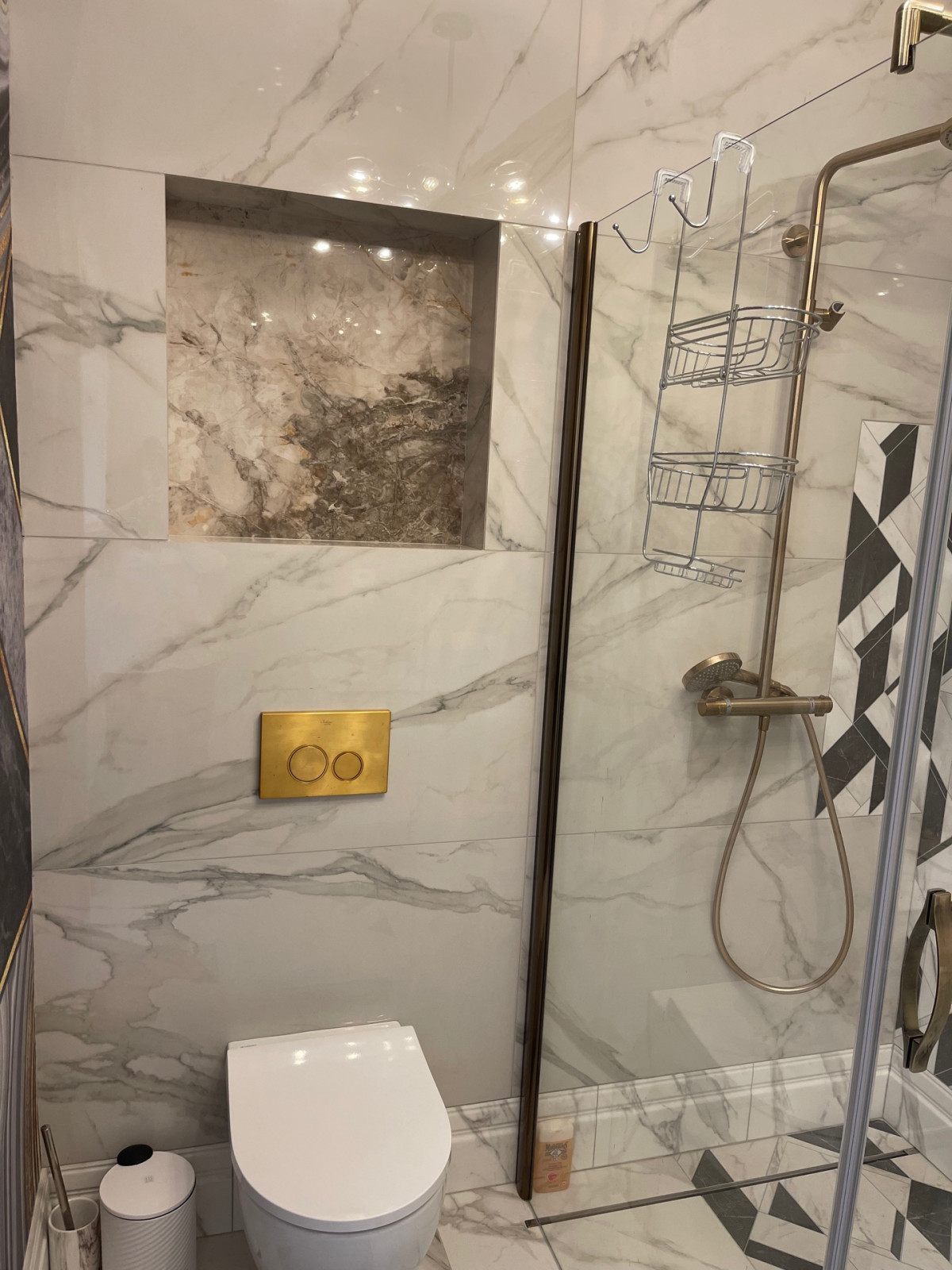 Санузлы в жилом доме на побережье, г, Геленджик