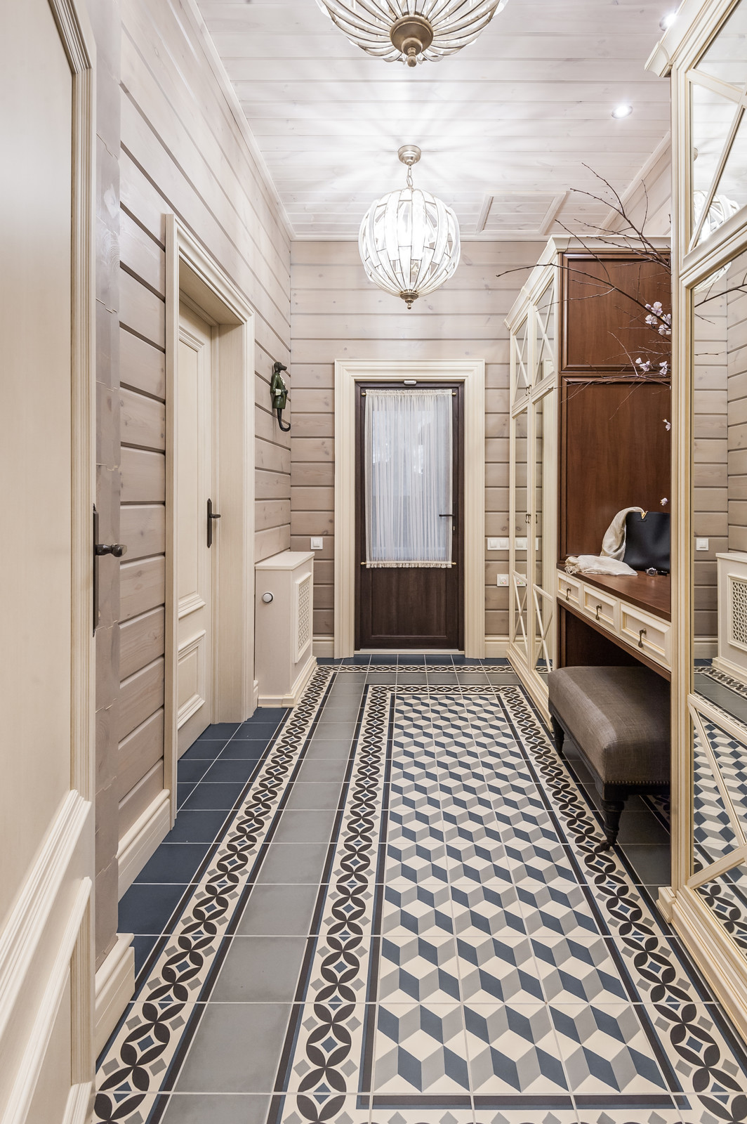 ДЕРЕВЯННЫЙ ДОМ В СТИЛЕ АНГЛИЙСКИЙ КАНТРИ.