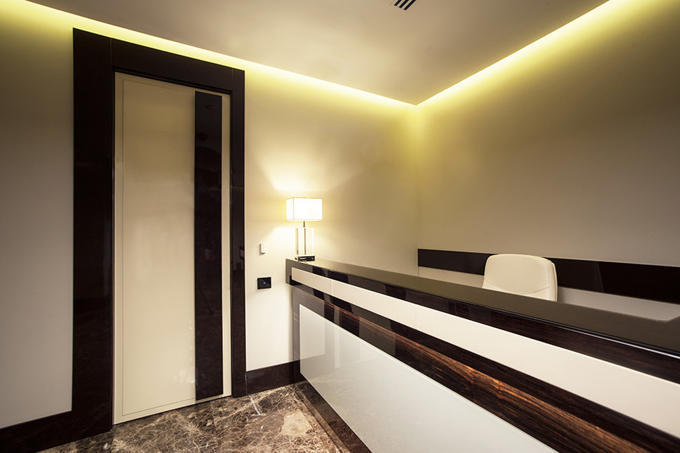 Офис (240 кв.м)