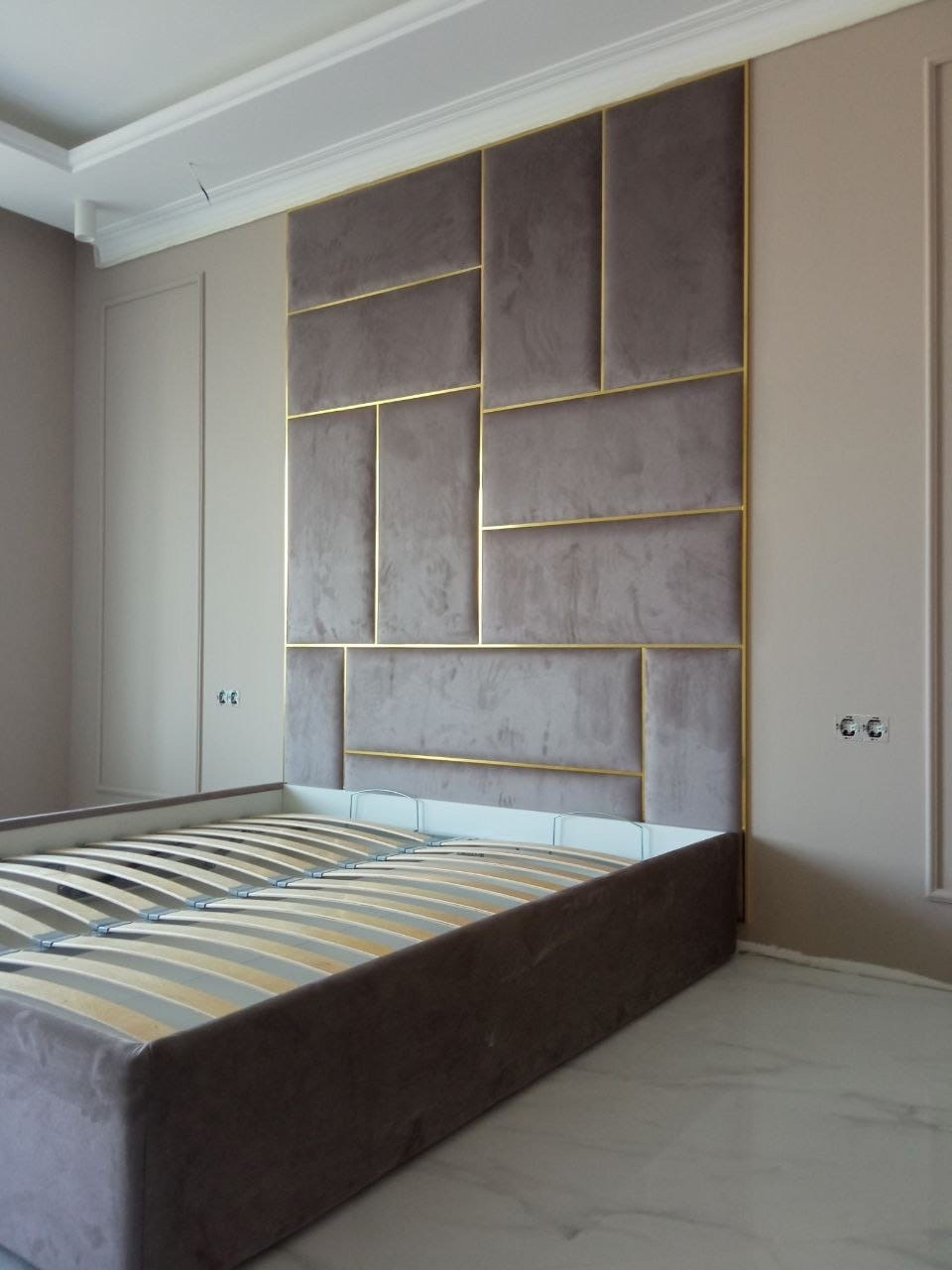 Кровати, стеновые панели, мебель 2022