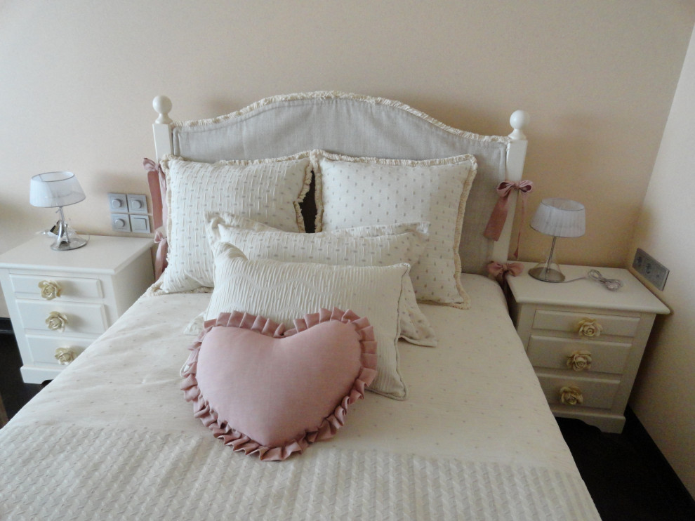 Обложка проекта: Текстильное оформление интерьера.