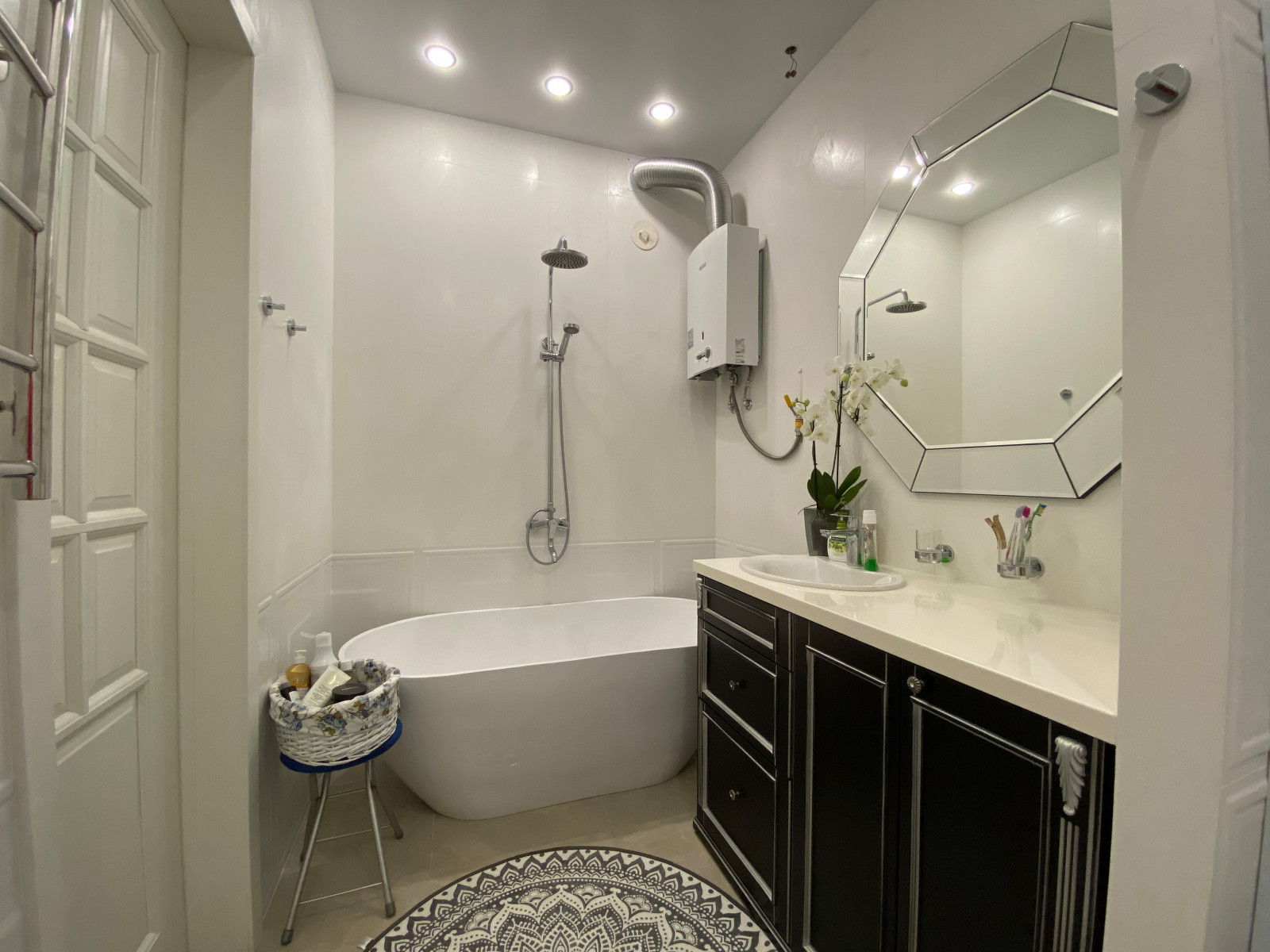 Обложка проекта: Квартира 2-х комнатная, сталинка.