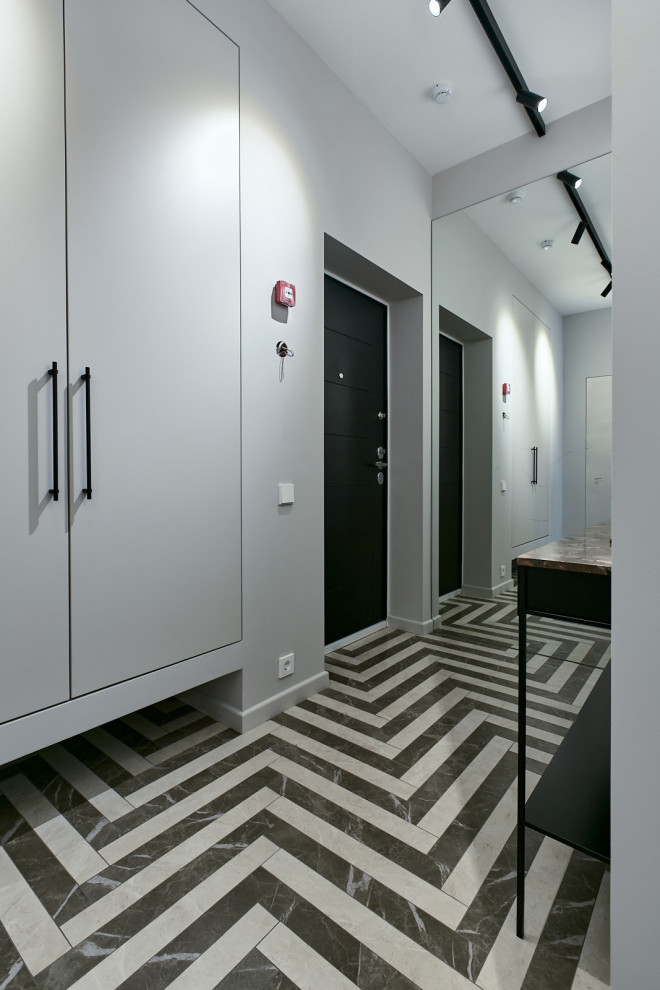 Houzz тур: Первая квартира для поклонника экстрима и фотографии