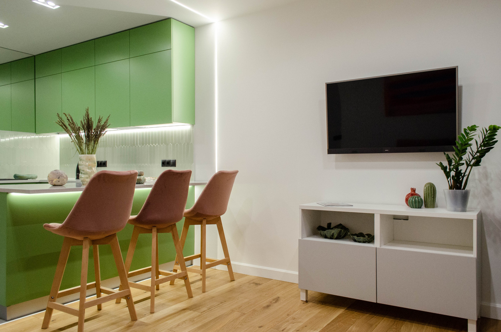 ЖД "Соло", Яркий минимализм, 55 кв. м