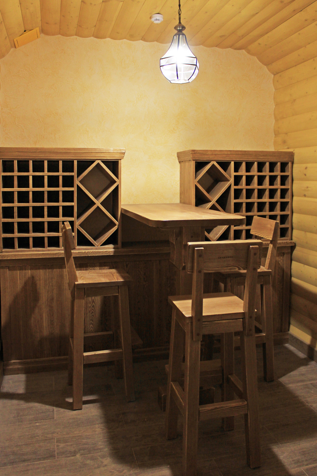 Обложка проекта: Мебель для винного погреба